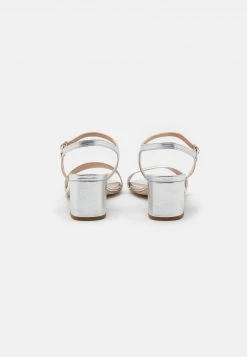 Comprar 😍 Anna Field LEATHER - Sandalias - Silver, Mujer 🎉 11 Comprar 😍 Anna Field LEATHER - Sandalias - Silver, Mujer 🎉 -Fashionize Ventas 2e2c52a9948142dfbdb92bcec32fd809