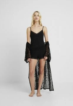 Gran venta 💯 Anna Field CLAIRE FAGOTTING SHORT SET - Pijama - Black, Mujer ✨ -Fashionize Ventas 3f9bbd1a2a7547dc8ab3405a90e2d662