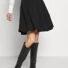 Promoción ❤️ Anna Field BASIC MINI A-LINE 😀 SKIRT - Minifalda - Black, Mujer 🛒 1 Promoción ❤️ Anna Field BASIC MINI A-LINE 😀 SKIRT - Minifalda - Black, Mujer 🛒 -Fashionize Ventas 463ee107b5bb41bc8529e1f7aa418e7f