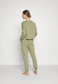 Venta al por mayor 🌟 Anna Field Basic Lounge Set - Pijama - Khaki, Mujer 👏 10 Venta al por mayor 🌟 Anna Field Basic Lounge Set - Pijama - Khaki, Mujer 👏 -Fashionize Ventas 69a7e4d6a8ef4245bc3df93416315aca