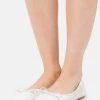 Descuento 🛒 Anna Field Bailarinas - White, Mujer 🥰 -Fashionize Ventas 6ce89ed2ecb74c4187520d397531a388