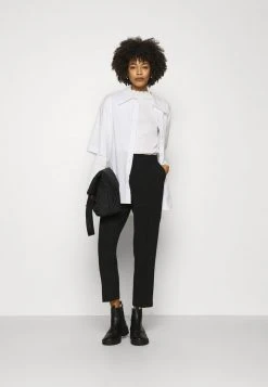 Toma de corriente 🔥 Anna Field BASIC BUSSINESS PANTS WITH PINTUCKS - Pantalones - Black, Mujer 🌟 10 Toma de corriente 🔥 Anna Field BASIC BUSSINESS PANTS WITH PINTUCKS - Pantalones - Black, Mujer 🌟 -Fashionize Ventas 7a450f6f91974c588629bcab0c877838