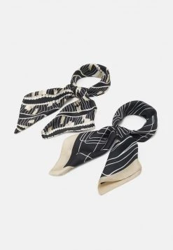 Toma de corriente ⭐ Anna Field 2 PACK - Pañuelo - Black/off White, Mujer ⌛ 9 Toma de corriente ⭐ Anna Field 2 PACK - Pañuelo - Black/off White, Mujer ⌛ -Fashionize Ventas 887365c262a641d8be1bef06d9d51c40