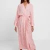 Venta al por mayor 🎉 Anna Field LISHA LONG PRINTED ROBE - Albornoz - PINK, Mujer ❤️ -Fashionize Ventas 9d2ba180b86d47c8a613f7361d0273c2