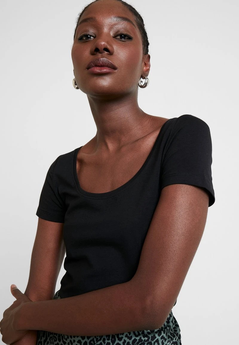 mejor venta 😍 Anna Field 2 PACK - Camiseta Básica - Black, Mujer 🧨 7 mejor venta 😍 Anna Field 2 PACK - Camiseta Básica - Black, Mujer 🧨 - Imagen 5