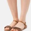 Promoción 🌟 Anna Field 🛒 Sandalias - Cognac, Mujer ✔️ -Fashionize Ventas c59b9ee5b95f4f7eb8d9485abd17acfd