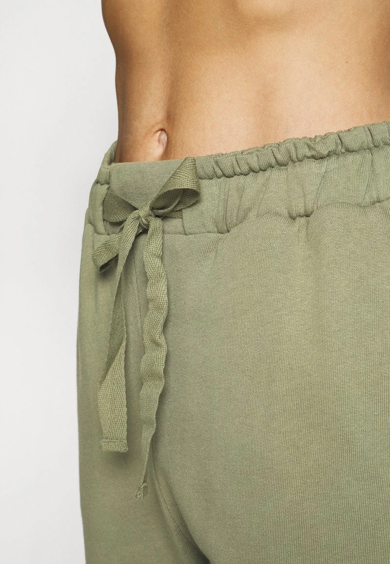 Venta al por mayor 🌟 Anna Field Basic Lounge Set - Pijama - Khaki, Mujer 👏 8 Venta al por mayor 🌟 Anna Field Basic Lounge Set - Pijama - Khaki, Mujer 👏 - Imagen 6