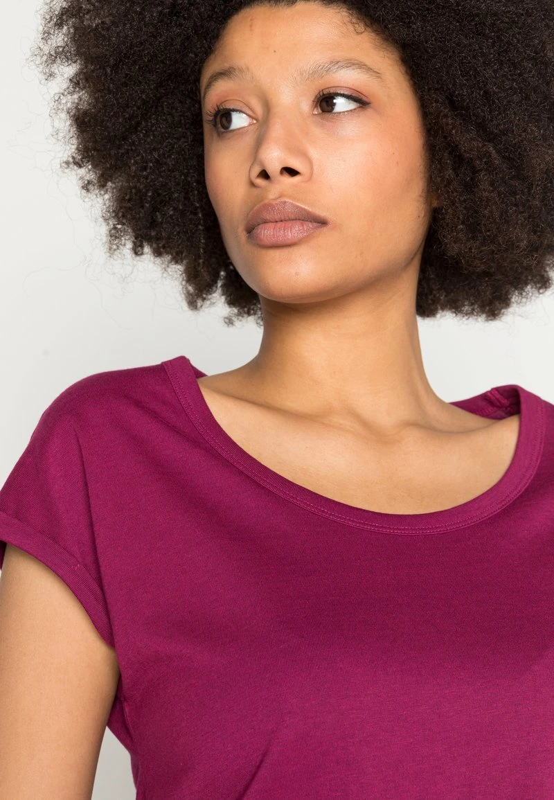 Toma de corriente 😍 Anna Field Camiseta Básica - Dark Red, Mujer ✔️ 7 Toma de corriente 😍 Anna Field Camiseta Básica - Dark Red, Mujer ✔️ - Imagen 5