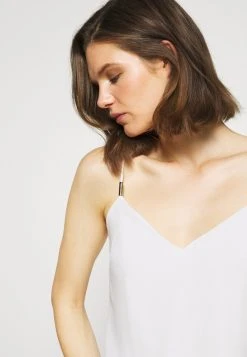 Toma de corriente 🔥 Anna Field Top - Cloud Dancer, Mujer 😉 12 Toma de corriente 🔥 Anna Field Top - Cloud Dancer, Mujer 😉 -Fashionize Ventas df392b7971d049568f3d091477d93aaa