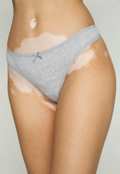 Para estrenar 😍 Anna Field 10 PACK - Tanga - Grey, Mujer 🤩 11 Para estrenar 😍 Anna Field 10 PACK - Tanga - Grey, Mujer 🤩 -Fashionize Ventas ebbe1f378674475f9bff457f127221f4