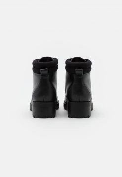 Lo mas barato ⭐ Anna Field WINTER BOOT - Botines Bajos - Black, Mujer 🎉 11 Lo mas barato ⭐ Anna Field WINTER BOOT - Botines Bajos - Black, Mujer 🎉 -Fashionize Ventas fc9b1b3df44d4bcaa7e8c54265fa28e5